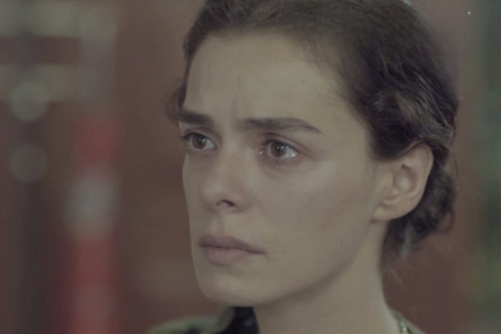 La trama si fa sempre più intensa con la tragica morte di Yeliz, un evento che sconvolgerà il destino di molti personaggi chiave, in particolare di Hatice e Ceyda.